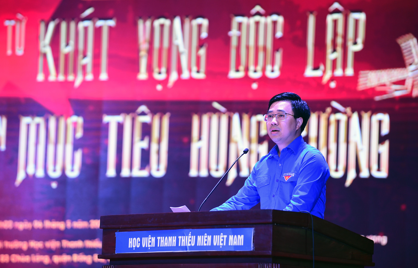 Anh Bùi Hoàng Tùng phát biểu tại chương trình. Ảnh: Xuân Tùng Anh Bùi Hoàng Tùng phát biểu tại chương trình. Ảnh: Xuân Tùng