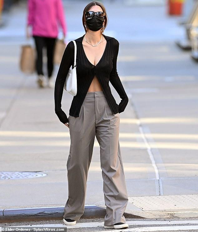 Mỹ nhân 9x sinh con đầu lòng vào ngày 8/3 sau 3 năm tận hưởng cuộc sống vợ chồng son bên người bạn đời Sebastian Bear-McClard.