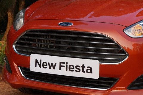 Lưới tản nhiệt mang đậm phong cách Ford gần đây