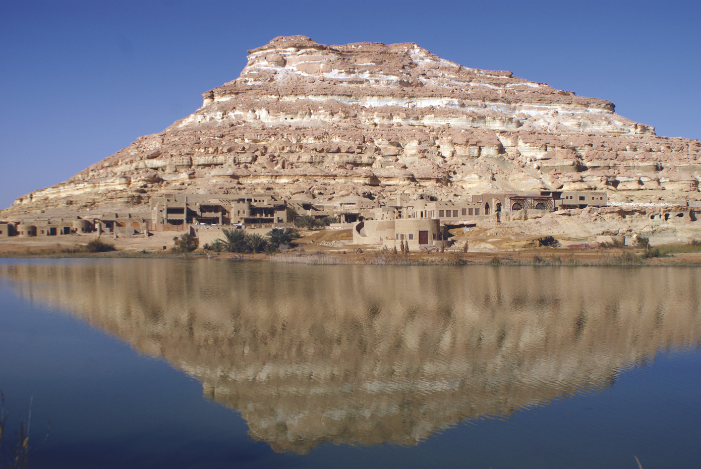 Ốc đảo huyền ảo sa mạc Sahara. Ốc đảo huyền ảo sa mạc Sahara