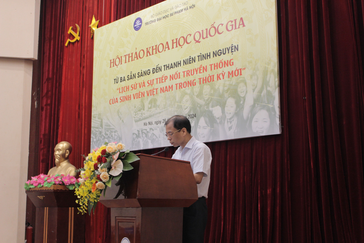 PGS TS Nguyễn Văn Trào - Phó Hiệu trưởng Trường ĐH Sư phạm phát biểu khai mạc hội thảo PGS TS Nguyễn Văn Trào - Phó Hiệu trưởng Trường ĐH Sư phạm phát biểu khai mạc hội thảo