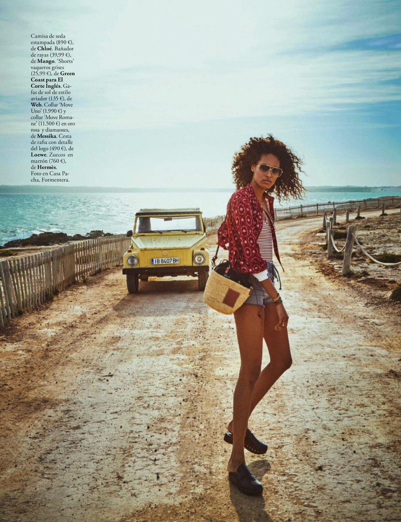 Bước chân vào làng mốt từ năm 17 tuổi, Cindy Bruna hiện là chân dài người Pháp nổi danh hàng đầu làng thời trang thế giới.