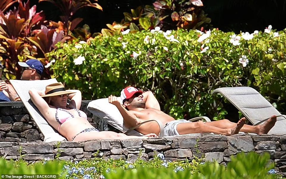 Britney muốn kết hôn với bạn trai và có con nhưng vì quyền bảo hộ nên không thể thực hiện mong muốn.