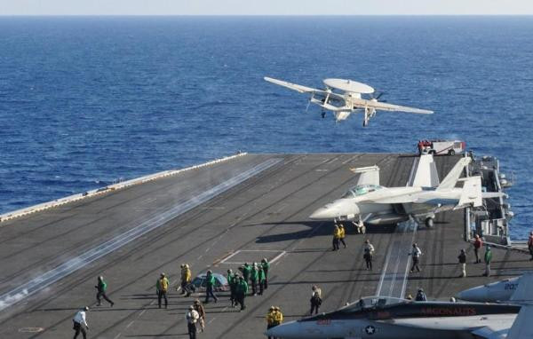 Máy bay cảnh báo sớm E-2C “Hawkeye”. Máy bay cảnh báo sớm E-2C “Hawkeye”