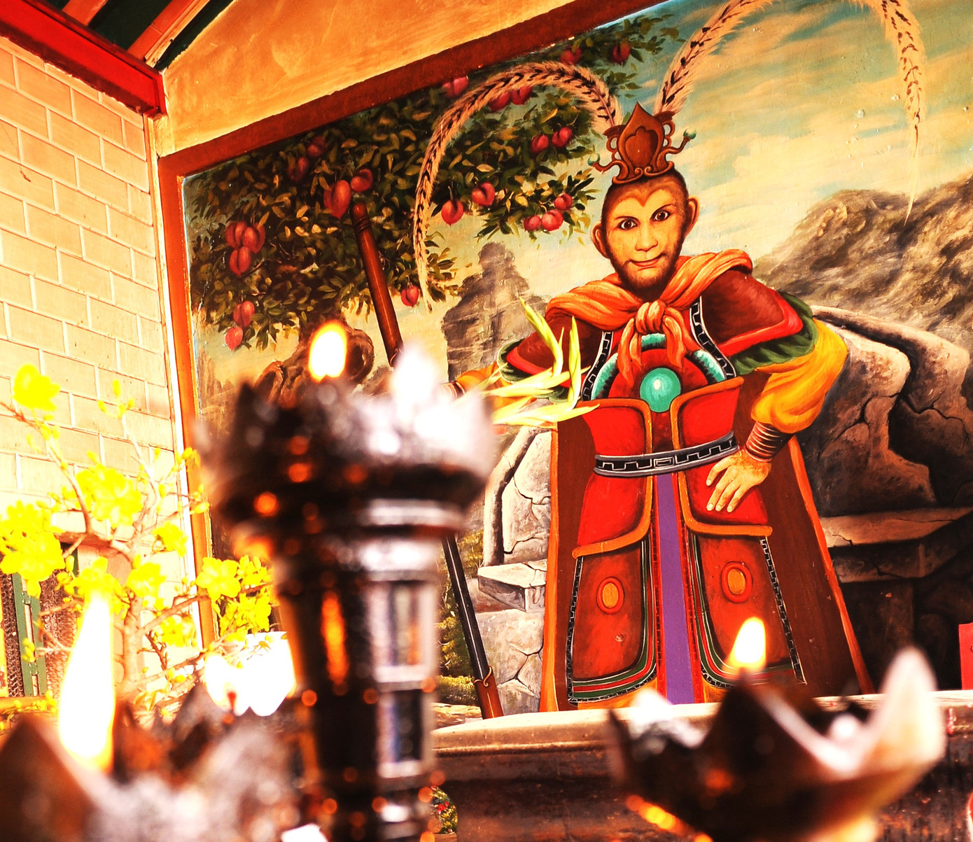 Hình tượng Tề Thiên Đại Thánh trung thành tận tụy với Đường Tăng và có nhiều phép lạ được người đời yêu thích Hình tượng Tề Thiên Đại Thánh trung thành tận tụy với Đường Tăng và có nhiều phép lạ được người đời yêu thích