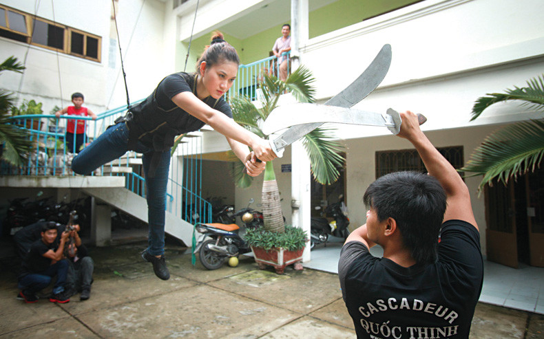 Phi Ngọc Ánh, 25 tuổi, tốt nghiệp trung cấp y, với năm năm trong nghề, cho biết: 