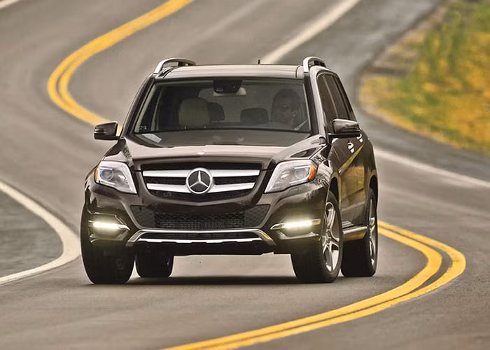 Mercedes-Benz GLK250 BlueTEC 2014 là phiên bản tiết kiệm nhiên liệu của GLK. Xe cũng ghi điểm với nội thất sang trọng và giá hợp lý