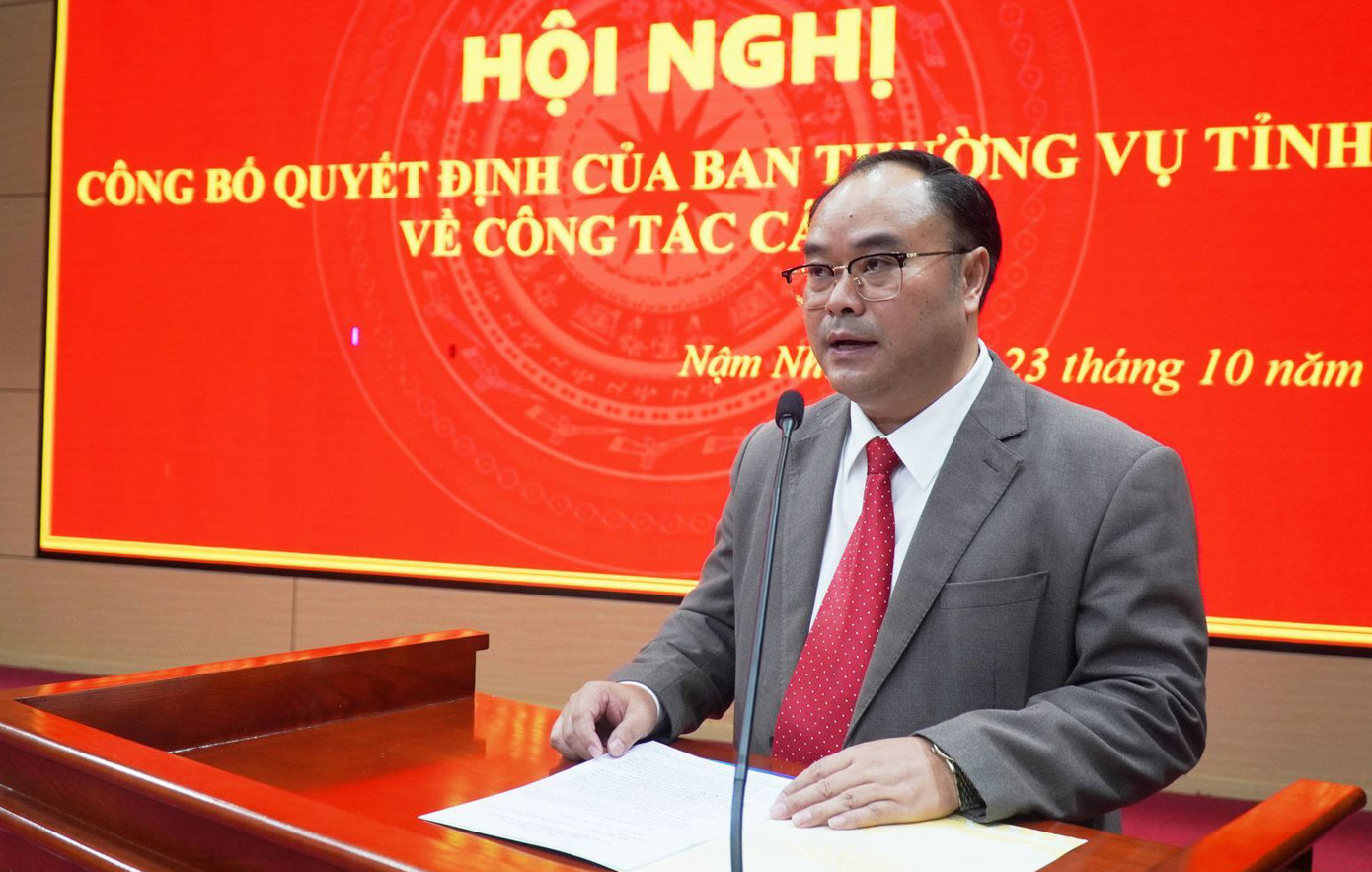 Tân Bí thư Huyện ủy Nậm Nhùn Mùa A Trừ.