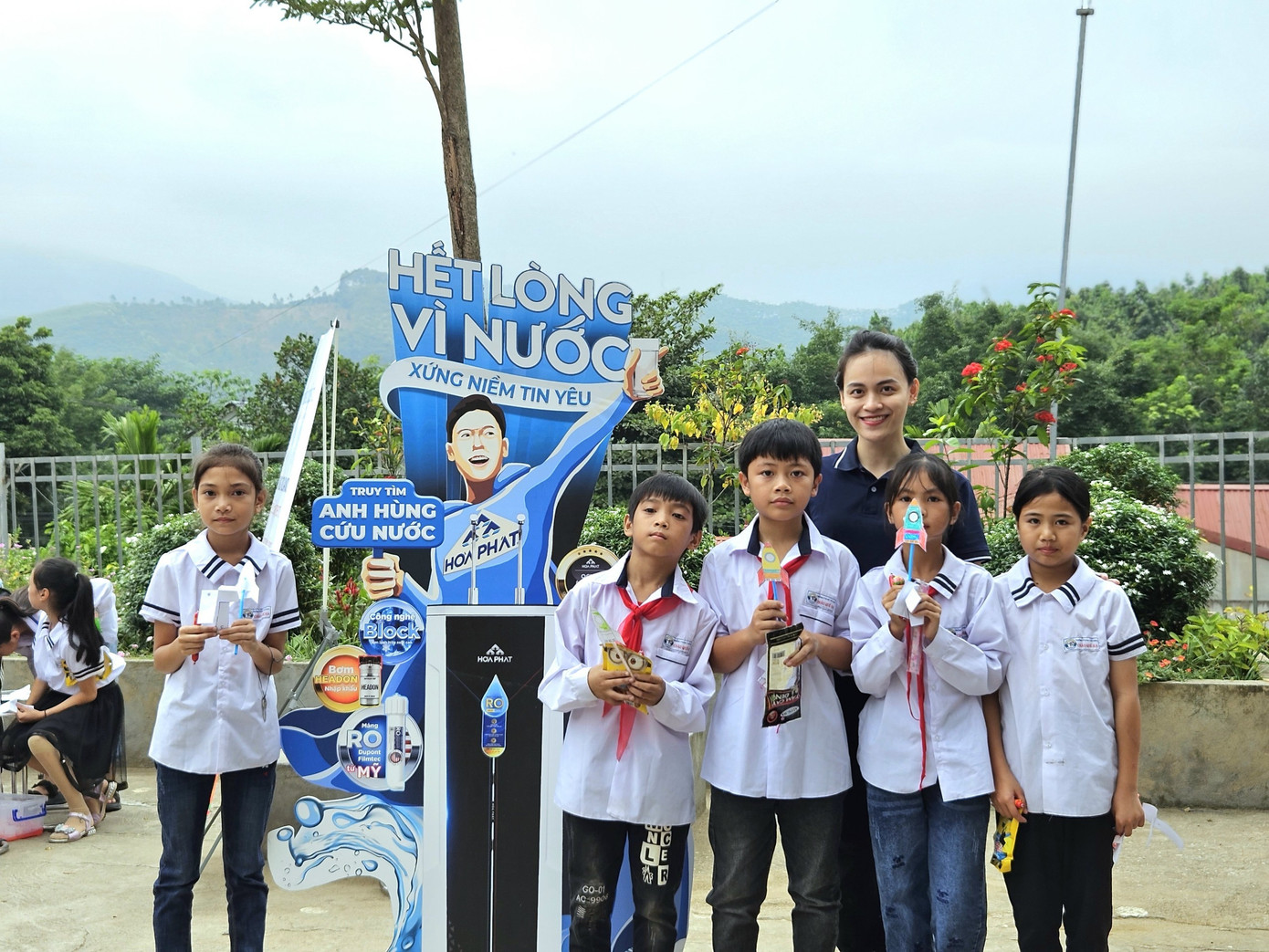 Hòa Phát đã trao tặng và lắp đặt 5 máy lọc nước RO nóng lạnh Hòa Phát tại 2 điểm trường (khu A, khu C) Hòa Phát đã trao tặng và lắp đặt 5 máy lọc nước RO nóng lạnh Hòa Phát tại 2 điểm trường (khu A, khu C)