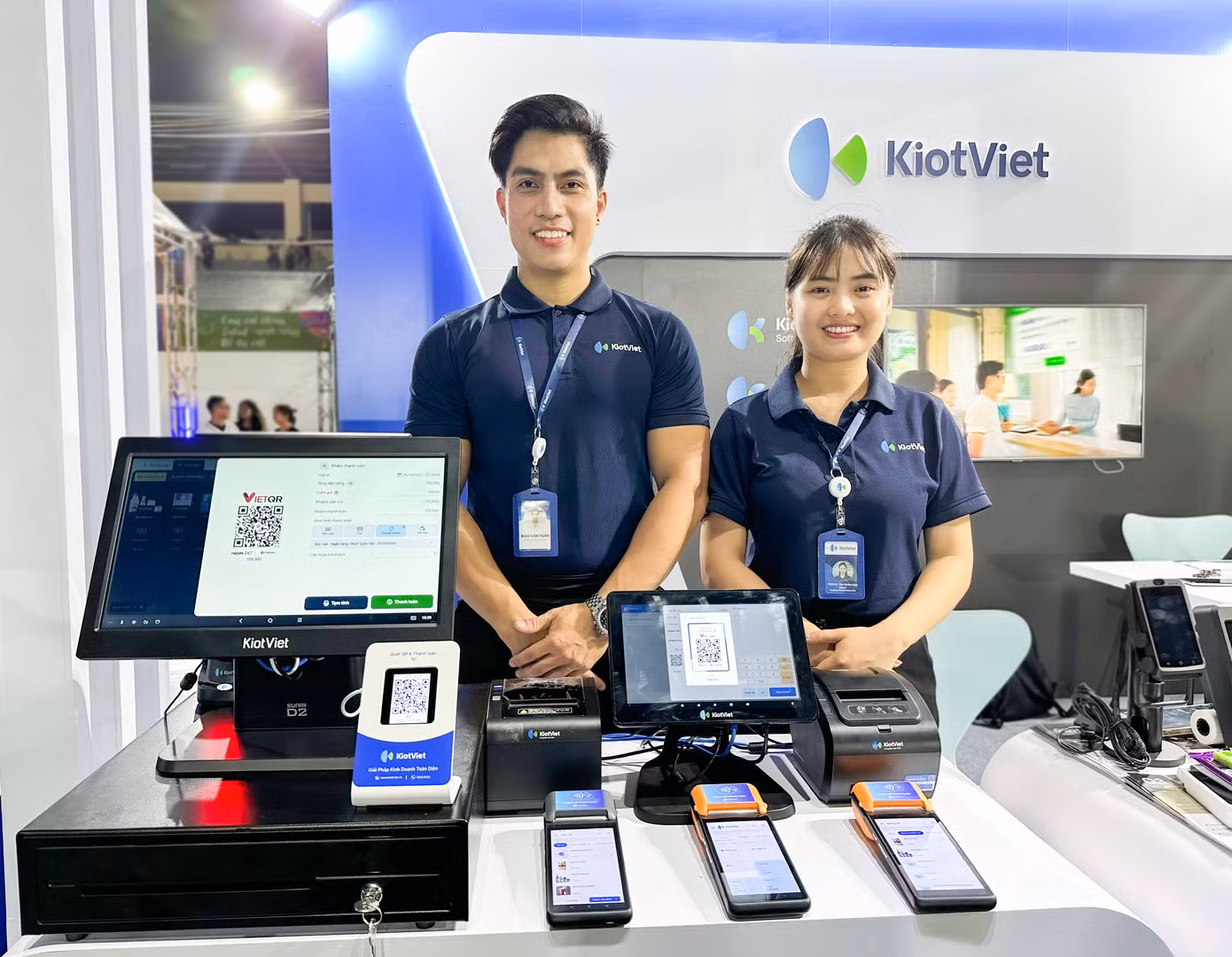 Khách hàng thanh toán VietQR trên KiotViet