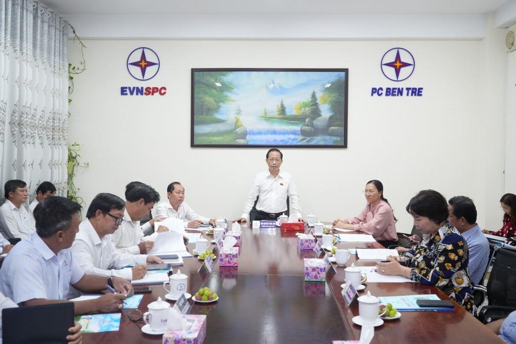 Ông Nguyễn Trúc Sơn - Trưởng Đoàn ĐBQH tỉnh, PCT Thường trực UBND tỉnh Bến Tre chủ trì buổi làm việc với CTĐL Bến Tre Ông Nguyễn Trúc Sơn - Trưởng Đoàn ĐBQH tỉnh, PCT Thường trực UBND tỉnh Bến Tre chủ trì buổi làm việc với CTĐL Bến Tre