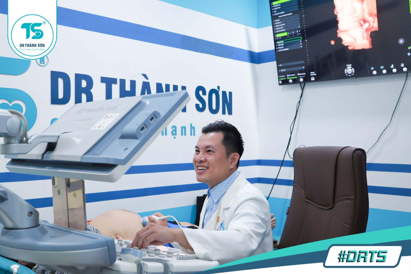 Máy siêu âm 5D cho hình ảnh sắc nét, màn hình lớn giúp ba mẹ dễ quan sát