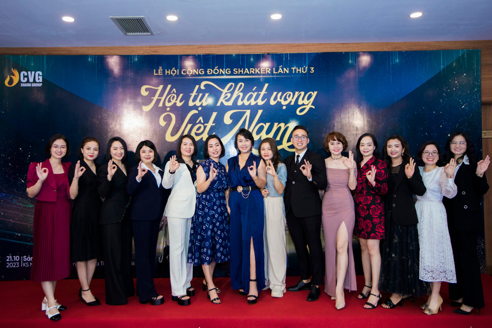 Đội ngũ doanh nhân trưởng thành từ CVG Shark Group thể hiện quyết tâm hội tụ khát vọng Việt, đưa kinh tế Việt Nam vươn tầm thế giới