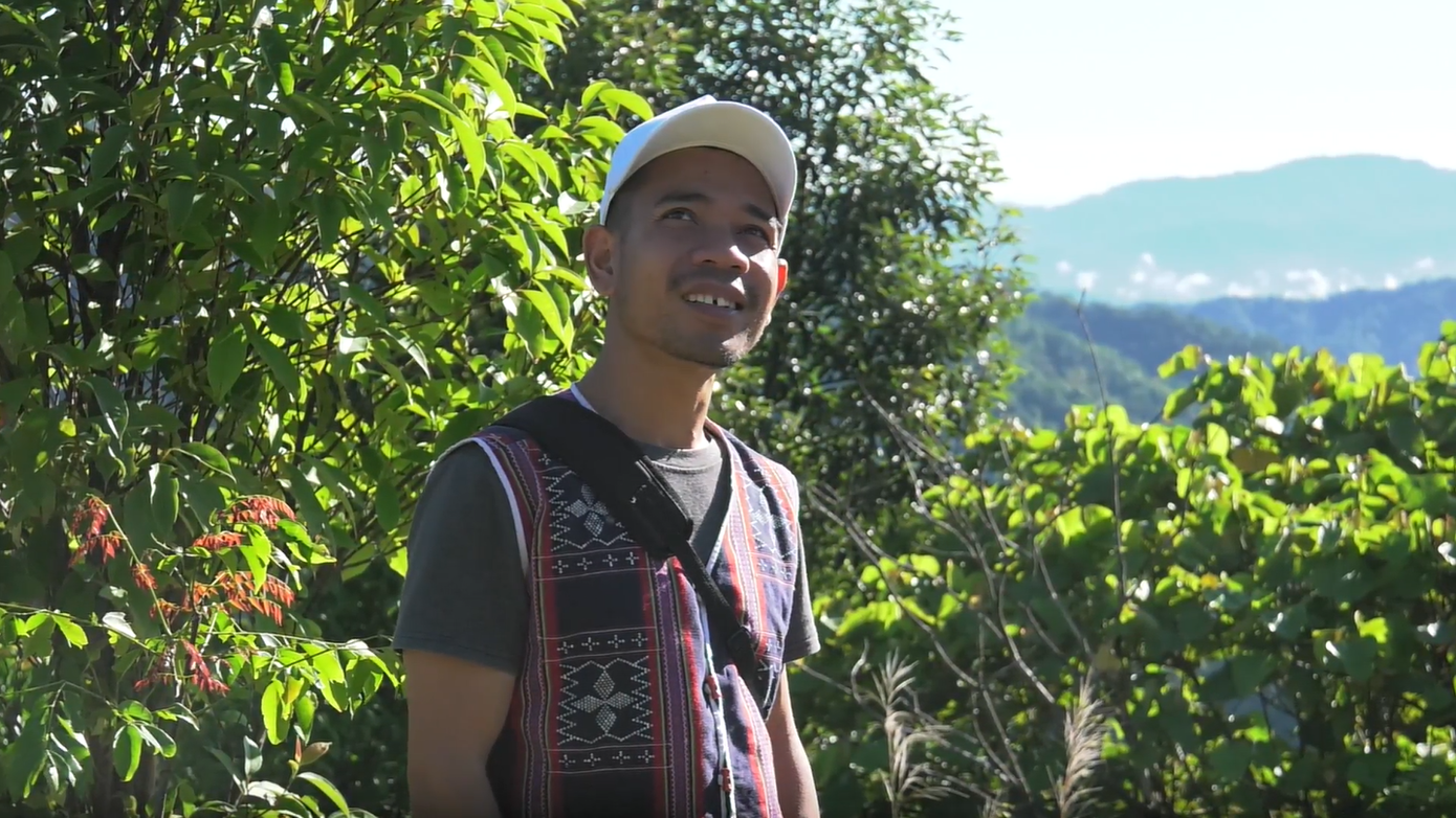 Anh Viên Đăng Phú – một chủ homestay người Tà Ôi (© WWF-Việt Nam/ Thảo Nhiên)