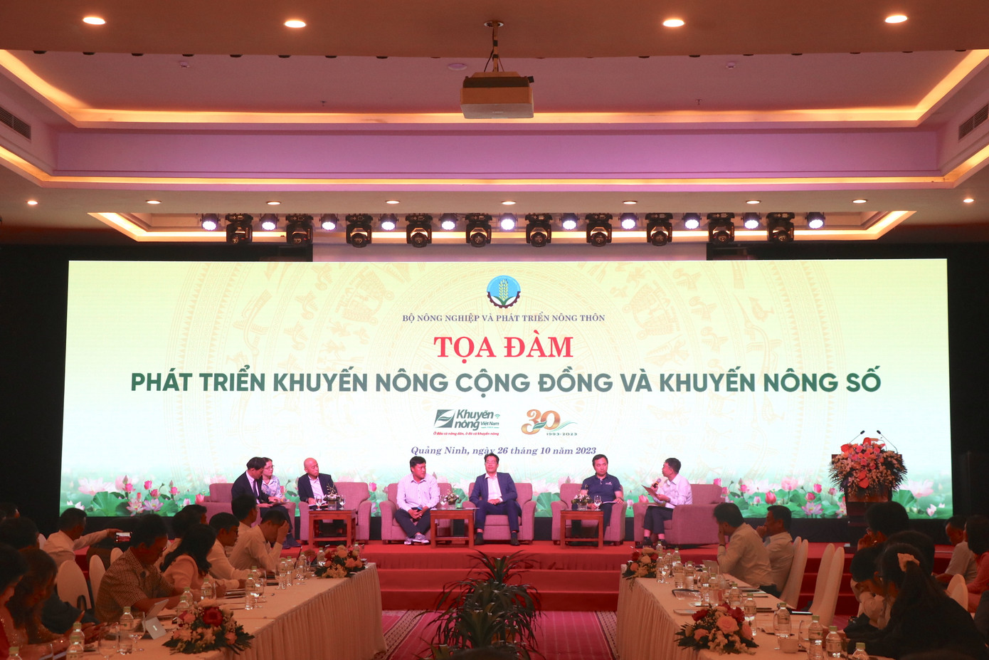 Các phiên thảo luận sôi nổi trong buổi tọa đàm