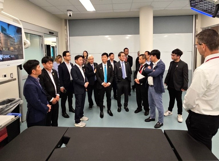 Đoàn tham quan tại UNMC