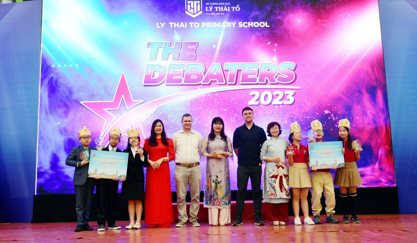 Phần thi tranh biện trong Festival Tiếng Anh tại trường Tiểu học Lý Thái Tổ