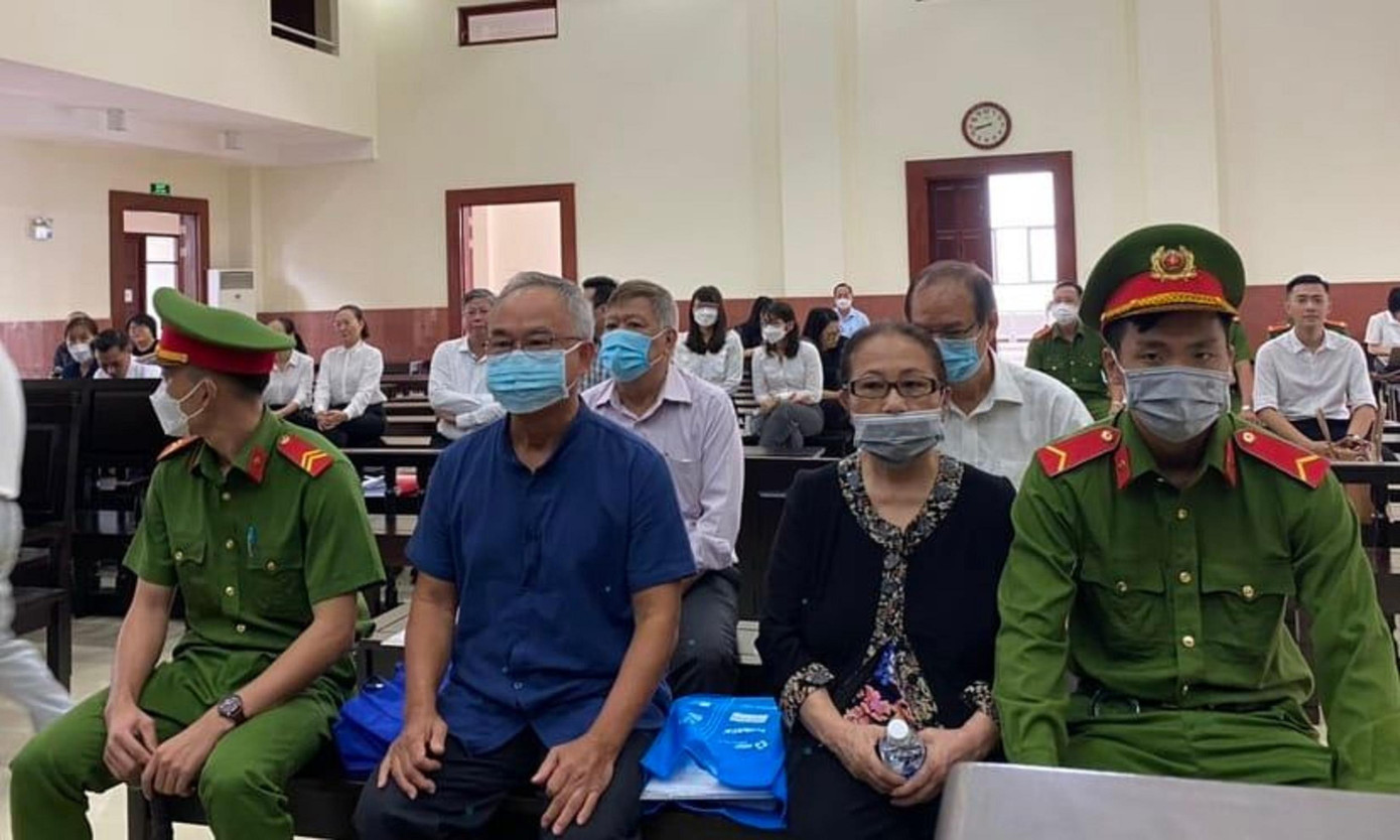 Phiên tòa phúc thẩm vụ sai phạm trong hoán đổi 'đất vàng' 57 Cao Thắng, 185 Hai Bà Trưng, quận 3, TPHCM. Phiên tòa phúc thẩm vụ sai phạm trong hoán đổi 'đất vàng' 57 Cao Thắng, 185 Hai Bà Trưng, quận 3, TPHCM.