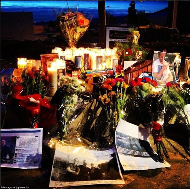 Bên cạnh đó là những tấm hình Paul Walker vẫn đang tươi cười. Bên cạnh đó là những tấm hình Paul Walker vẫn đang tươi cười