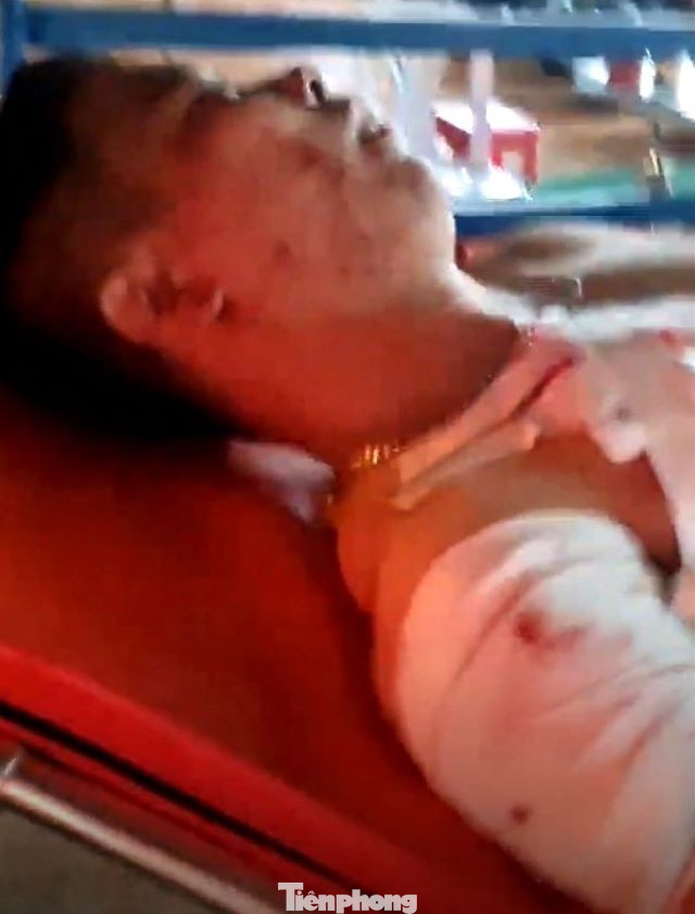 Được kịp thời phát hiện đưa đi cấp cứu, nam tài xế đã qua cơn nguy kịch.