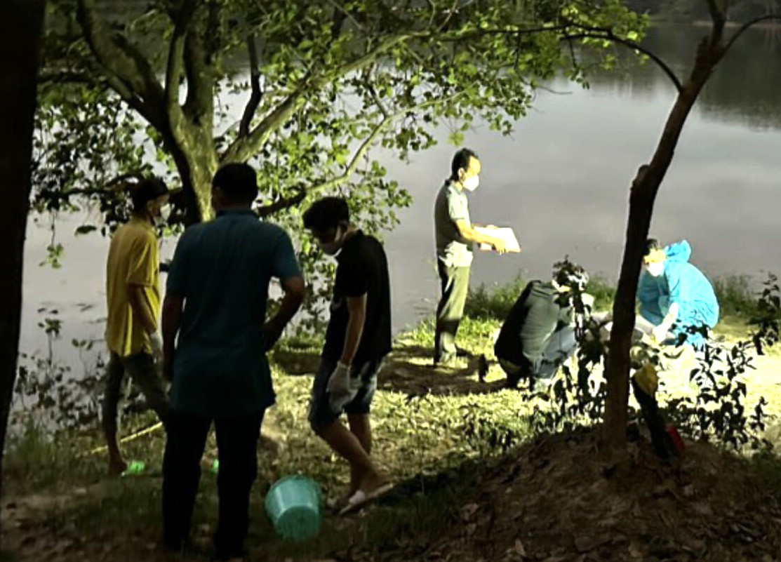 Cơ quan chức năng khám nghiệm thi thể