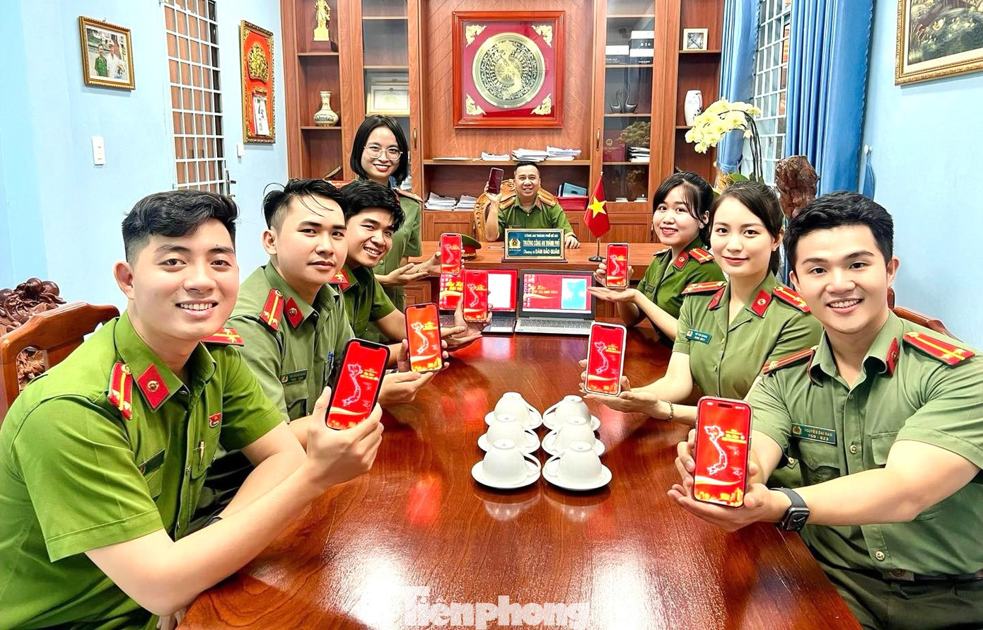 Hưởng ứng cuộc vận động “Tự hào một dải non sông”, nhằm lan tỏa dự án tuyên truyền, Ban Thanh niên công an tỉnh Bình Dương và Bình Phước đã phát động; góp phần bồi dưỡng, nâng cao nhận thức, niềm tự hào, tình yêu cho tuổi trẻ đơn vị về chủ quyền biên giới quốc gia. Hưởng ứng cuộc vận động “Tự hào một dải non sông”, nhằm lan tỏa dự án tuyên truyền, Ban Thanh niên công an tỉnh Bình Dương và Bình Phước đã phát động; góp phần bồi dưỡng, nâng cao nhận thức, niềm tự hào, tình yêu cho tuổi trẻ đơn vị về chủ quyền biên giới quốc gia.