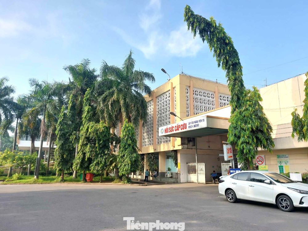 Khoa Cấp cứu Bệnh viện Đa khoa tỉnh Bình Dương nằm ngay sau cổng chính bệnh viện phía đường Phạm Ngọc Thạch.