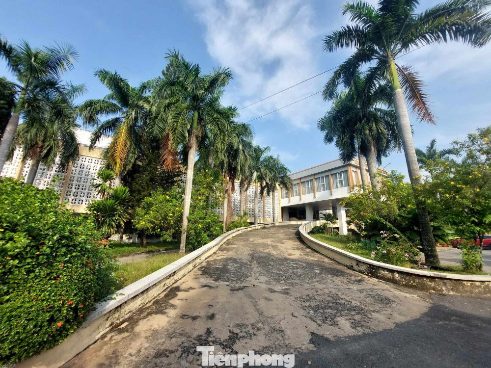 Dự kiến cơ sở Bệnh viện Đa khoa tỉnh cũ sau khi dời về cơ sở mới sẽ thành lập Bệnh viện Chuyên khoa Sản, Nhi với quy mô tối thiểu 500 giường bệnh. Hiện nay, tỉnh Bình Dương chỉ có một bệnh viện Sản, Nhi tư nhân nhưng với quy mô nhỏ, chưa đáp ứng nhu cầu của người dân.