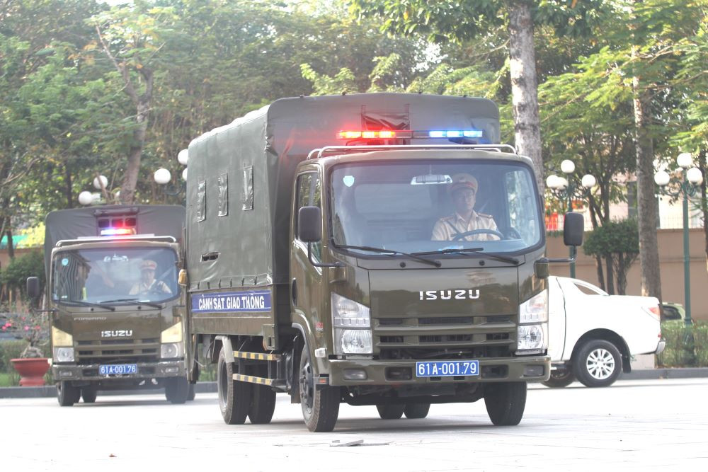 Công an tỉnh Bình Dương cũng sẽ tập trung lực lượng khám phá các vụ án nghiêm trọng, rất nghiêm trọng, tăng cường công tác PCCC có hiệu quả, chống đốt pháo trái phép quả dịp trước trong và sau Tết Nguyên đán Giáp Thìn 2024. Công an tỉnh Bình Dương cũng sẽ tập trung lực lượng khám phá các vụ án nghiêm trọng, rất nghiêm trọng, tăng cường công tác PCCC có hiệu quả, chống đốt pháo trái phép quả dịp trước trong và sau Tết Nguyên đán Giáp Thìn 2024.