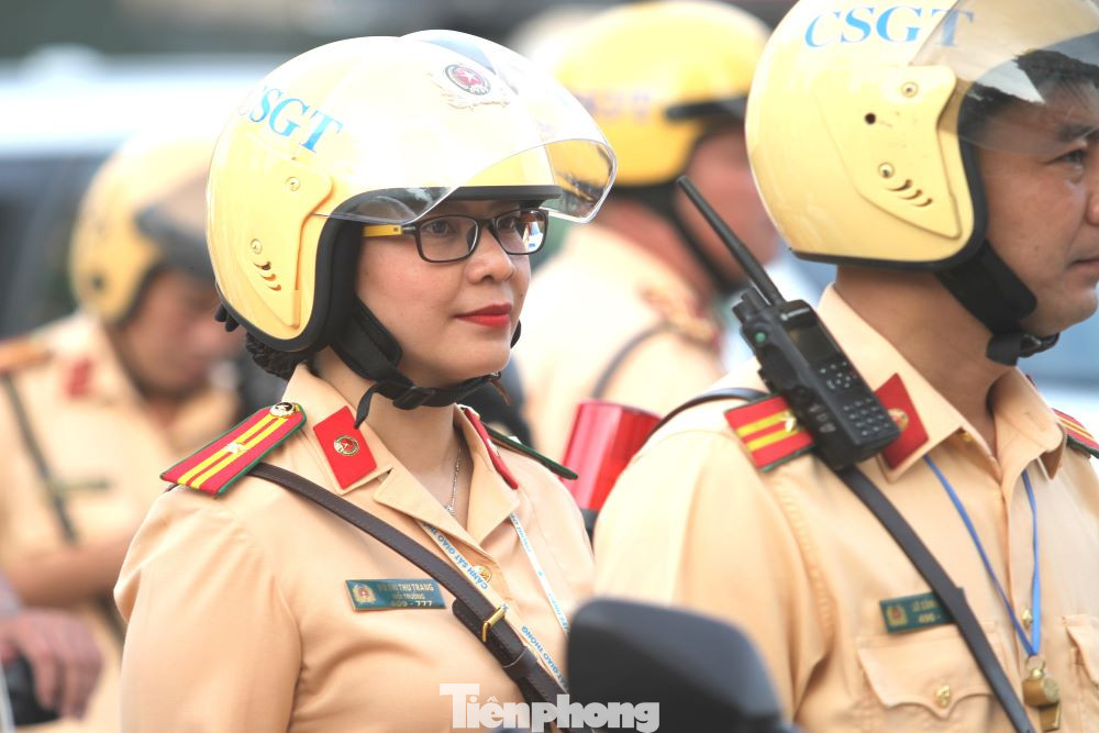 Lực lượng CSGT sẽ phối hợp các lực lượng khác tiến hành tuần tra, đo nồng độ cồn, xử lý các trường hợp vi phạm luật giao thông. Lực lượng CSGT sẽ phối hợp các lực lượng khác tiến hành tuần tra, đo nồng độ cồn, xử lý các trường hợp vi phạm luật giao thông.