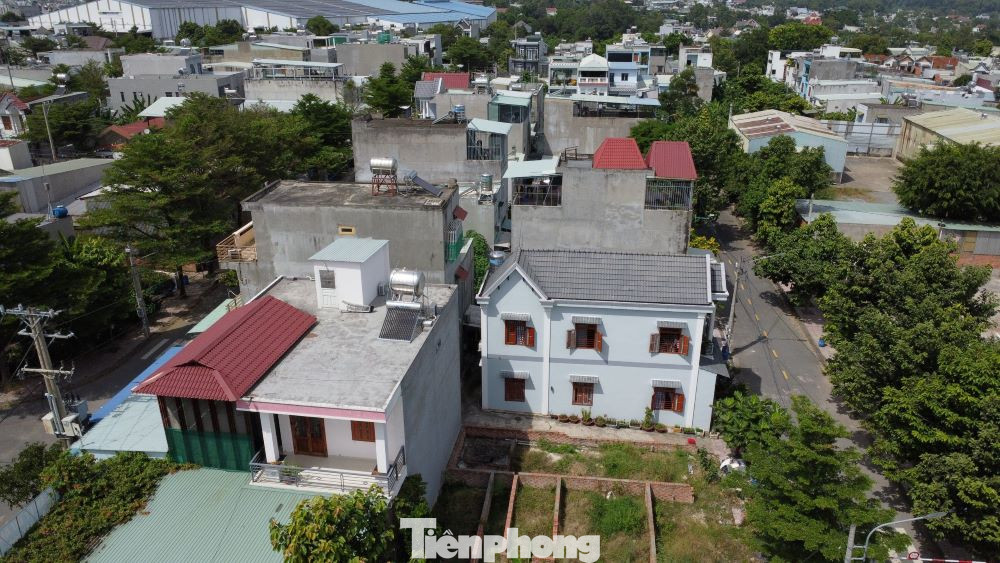 Đối với thời gian và tiến độ thực hiện dự án, hiện nay chủ đầu tư đã tách giấy chứng nhận QSDĐ từng lô nhỏ, theo quy hoạch 1/500 được phê duyệt.