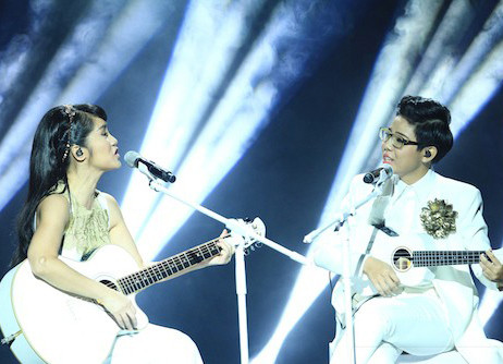 HLv Hồng Nhung và Cát Tường. HLv Hồng Nhung và Cát Tường