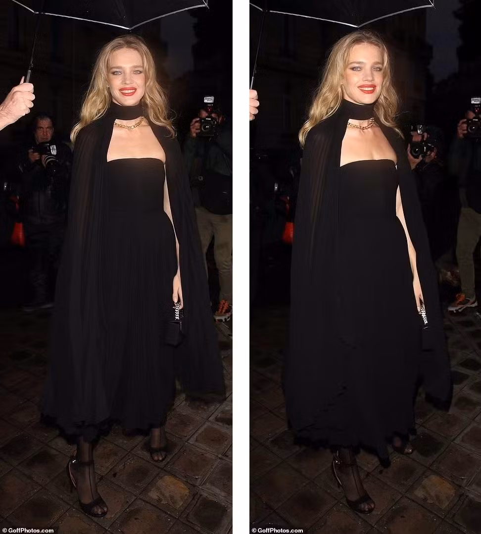 Mỹ nhân Nga Natalia Vodianova xuất hiện trong bộ cánh mang phong cách nữ tính cổ điển.