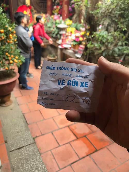 Hà Nội: Chính quyền làm ngơ bãi xe không phép quanh di tích? ảnh 4