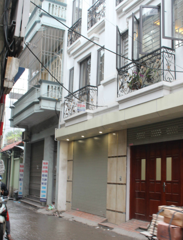 Ai đứng tên ngôi nhà phát hiện thi thể chủ tịch huyện Quốc Oai? ảnh 1