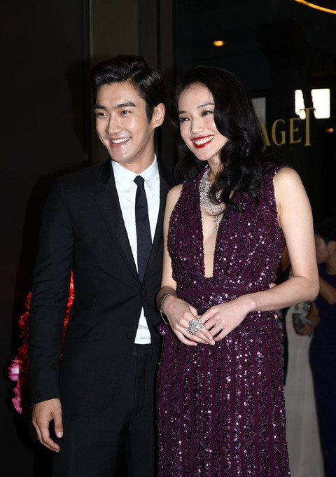 Thương hiệu Elie Saab rất được các ngôi sao thế giới ưa chuộng để mặc trên thảm đỏ và các sự kiện trang trọng. Thương hiệu Elie Saab rất được các ngôi sao thế giới ưa chuộng để mặc trên thảm đỏ và các sự kiện trang trọng