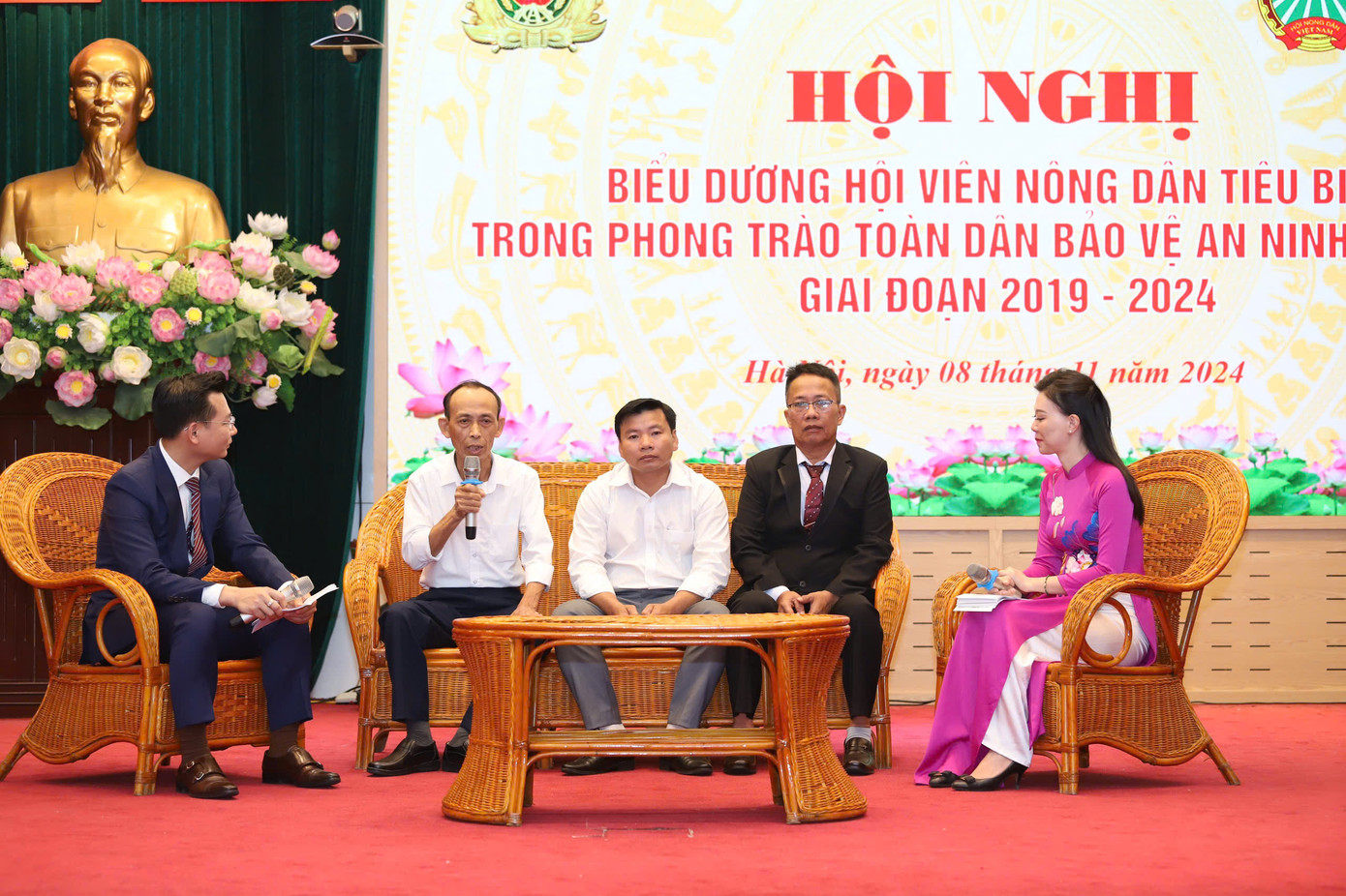 Những hội viên tiêu biểu chia sẻ kinh nghiệm tại hội nghị. Ảnh: Phạm Nam.