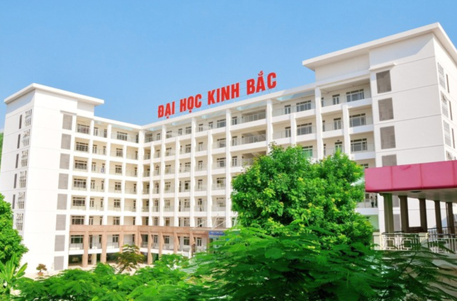 Lùm xùm xảy ra tại Đại học Kinh Bắc.