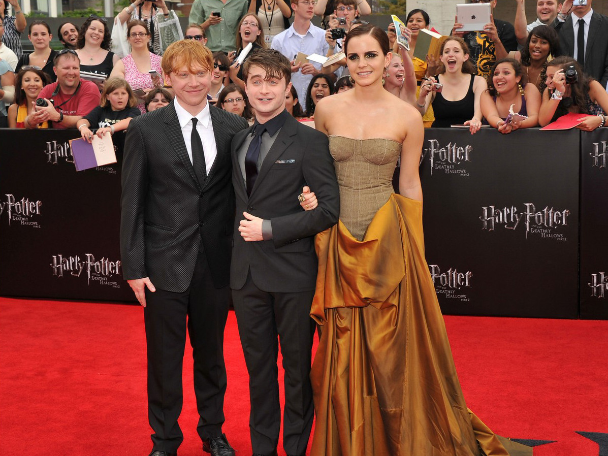 Emma Watson, Daniel Radcliffe và bạn diễn trong lễ công chiếu Harry Potter and the Deathly Hallows (phần 2) ở Mỹ hôm 11-7