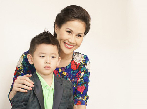 Thân Thúy Hà chia sẻ cuộc sống khó khăn sau ly hôn ảnh 2