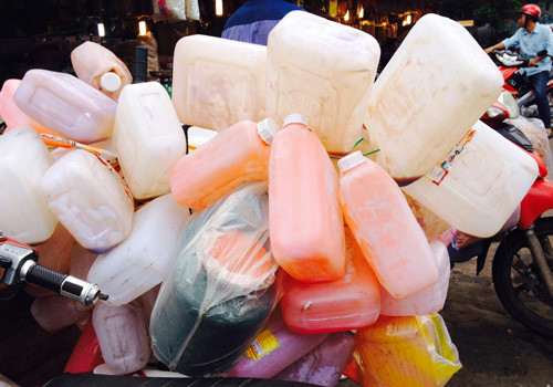 Tương ớt Sài Gòn 5.000 đồng một lít ảnh 2