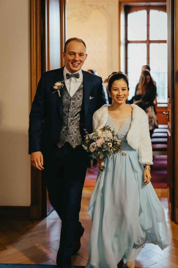 Cuối năm 2019, cặp đôi tổ chức đám cưới tại Thụy Sĩ, gặp trở ngại về Việt Nam do ảnh hưởng của dịch bệnh. (Ảnh: NVCC).