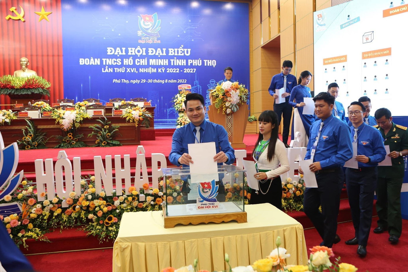 Nguyễn Thị Thu Hoa dự Đại hội đại biểu Đoàn TNCS Hồ Chí Minh tỉnh Phú Thọ lần thứ XVI, nhiệm kỳ 2022-2027 Nguyễn Thị Thu Hoa dự Đại hội đại biểu Đoàn TNCS Hồ Chí Minh tỉnh Phú Thọ lần thứ XVI, nhiệm kỳ 2022-2027