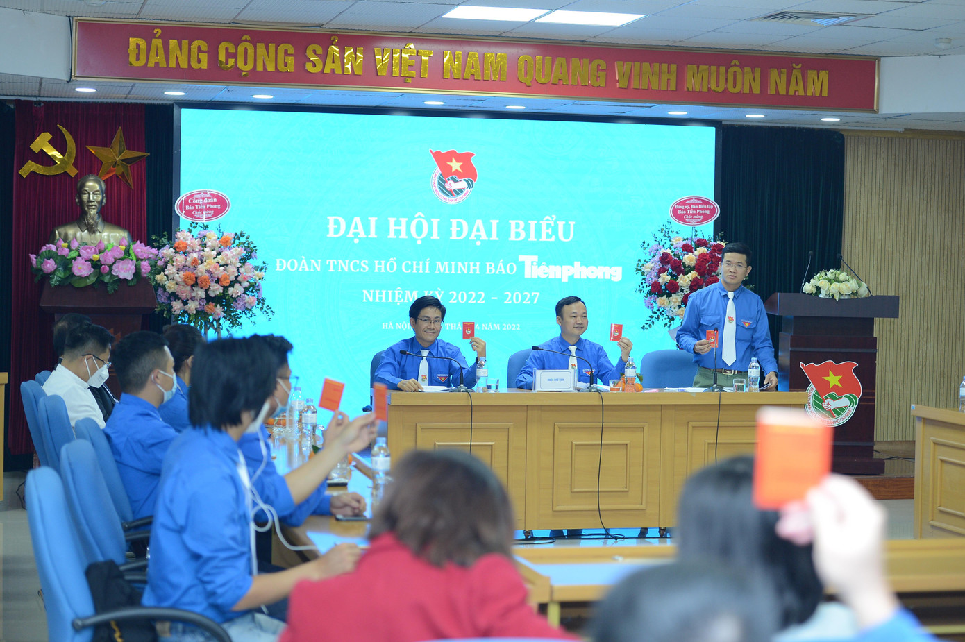 Đại hội đoàn cơ sở báo Tiền Phong đã diễn ra sôi nổi, thảo luận dân chủ, thẳng thắn Đại hội đoàn cơ sở báo Tiền Phong đã diễn ra sôi nổi, thảo luận dân chủ, thẳng thắn