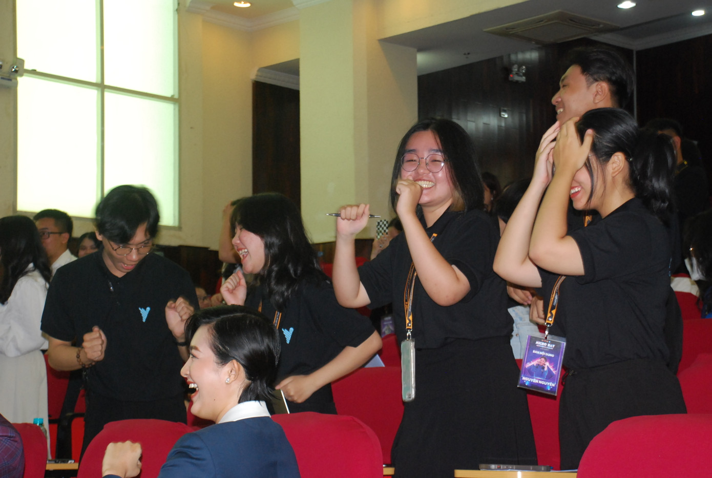 Đã từng có lúc, nhiều thành viên muốn bỏ cuộc vì phải "cân" một lúc nhiều đầu việc. Đã từng có lúc, nhiều thành viên muốn bỏ cuộc vì phải "cân" một lúc nhiều đầu việc.