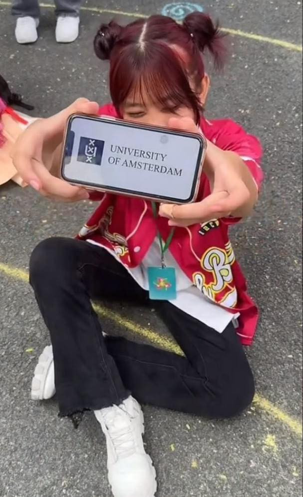 Không chỉ học giỏi, thần dân của lớp 12CA1 còn vô cùng năng nổ trong hoạt động ngoại khóa.