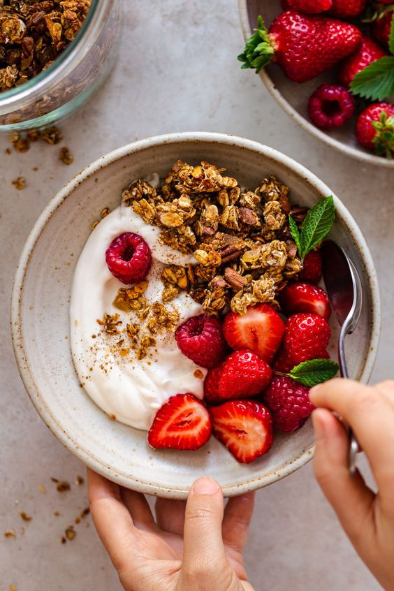 Tặng granola là một ý tưởng quà Tết độc đáo các Gen Z có thể tham khảo.