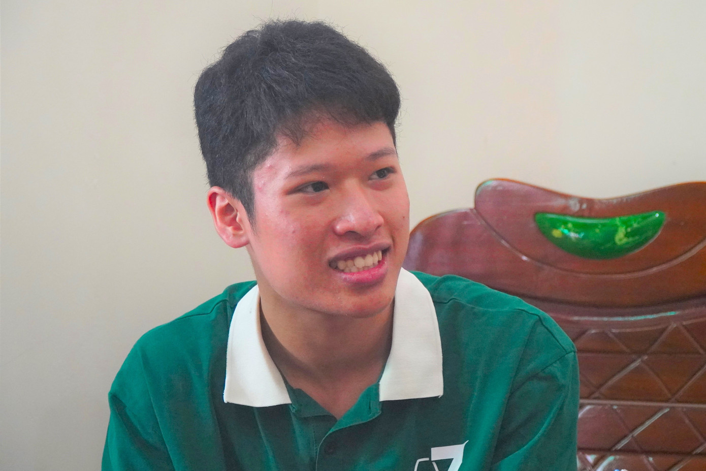 Anh Quân có nguyện vọng sẽ trở thành bác sĩ để hoàn thành ước mơ của mẹ.