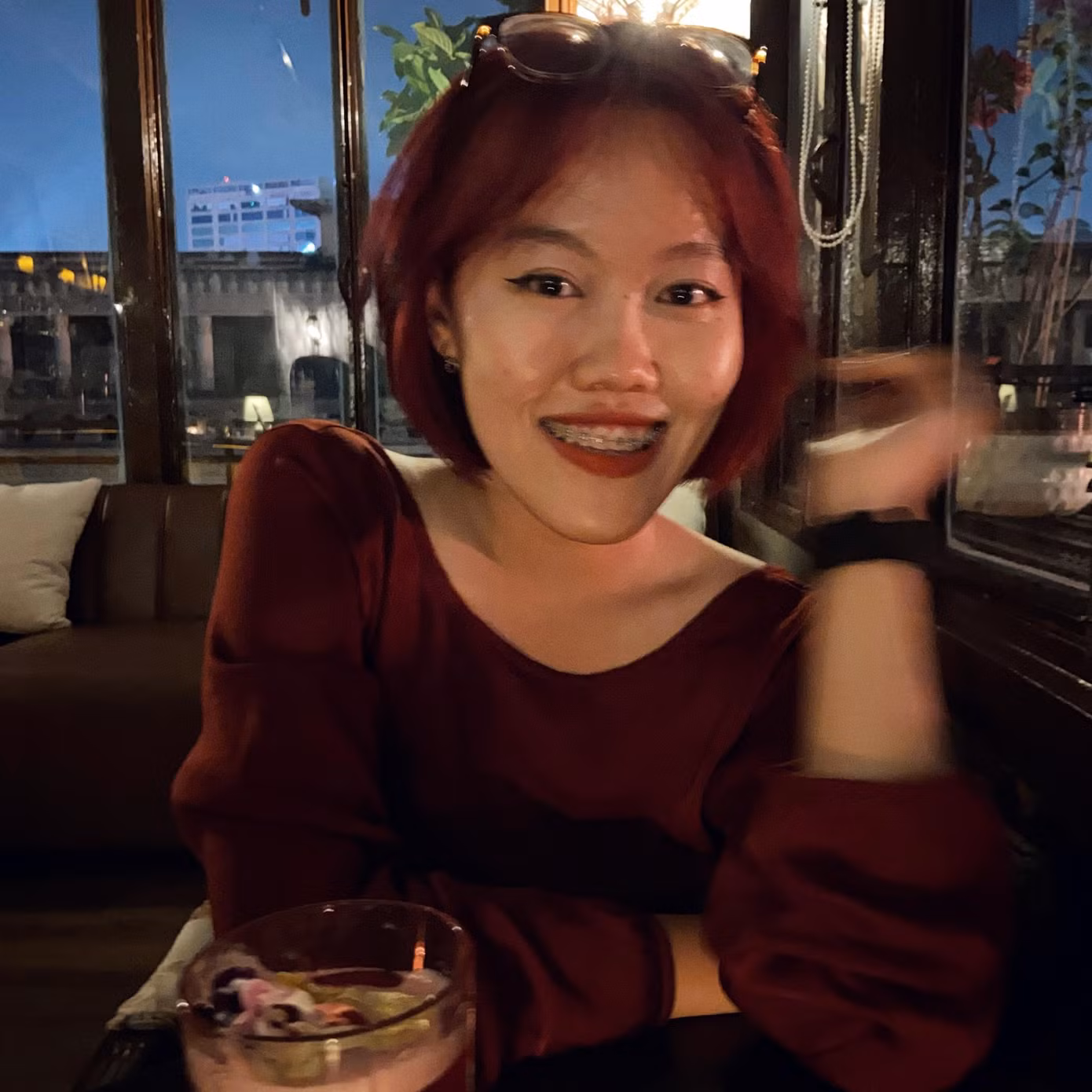 Thảo Ngân sẽ mua hoa tặng bản thân như một cách để tự "tỏ tình" với chính mình.