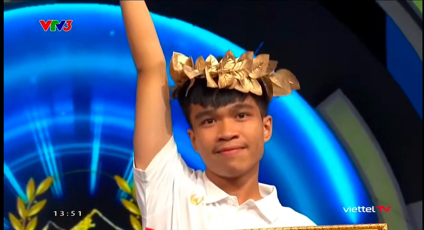 : Nam sinh Quảng Ngãi giành chiến thắng câu hỏi phụ. : Nam sinh Quảng Ngãi giành chiến thắng câu hỏi phụ.